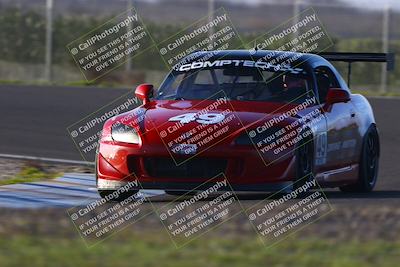 media/Jan-18-2026-CalClub SCCA (Sun) [[8bc6468723]]/Group 7 Race/Turn 1/